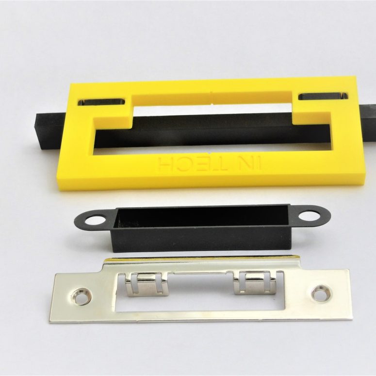 jig for the frame keep (114mmX25mm)  router template (see the video, how touse)(doors  35mm. And 44mm.)possible to customize the template