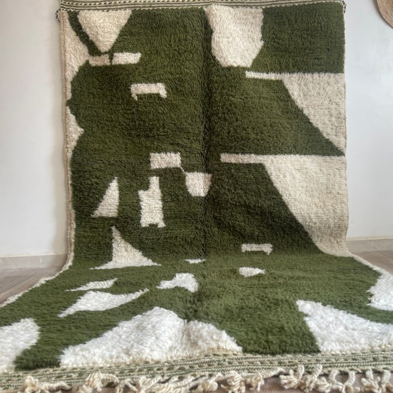Green Moroccan Wool Rug – 8x10 Shag Abstract Carpet, Perfect for Boho, Retro & Modern Interiors