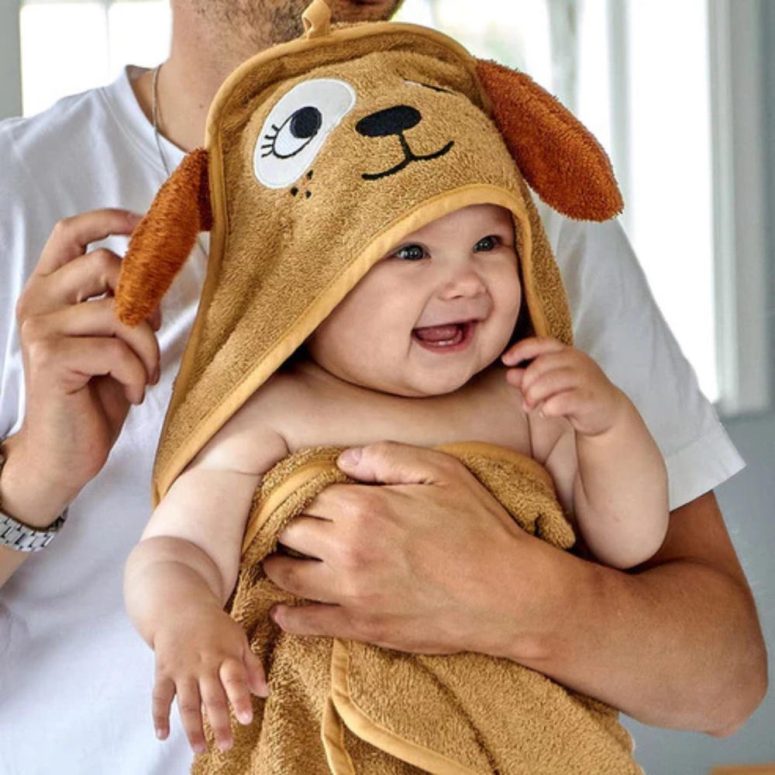 Personalizable organic hooded towel with cute animal motifs – Cuddly soft & sustainable – Lovingly embroidered with name. Birth gift
