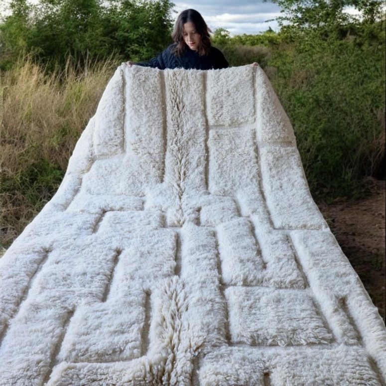 Luxurious Handwoven Wool Moroccan Rug - Soft Ivory Texture for Home Decor, Handmade Rug, White Pink Rug, Moroccan Carpet, Beni Ourain Rug
